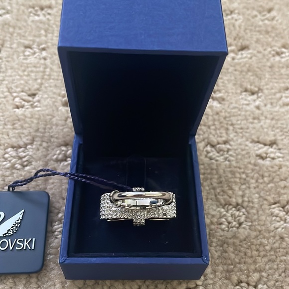 Swarovski Bow 🎀 ring - Picture 6 of 6